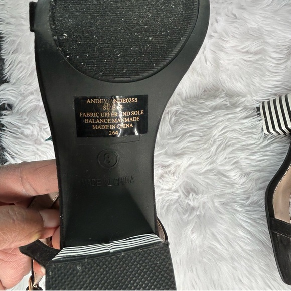 Betsey Johnson Adde Black Sandals Floral Accents and Black/White Heels Size 8. - Picture 5 of 12